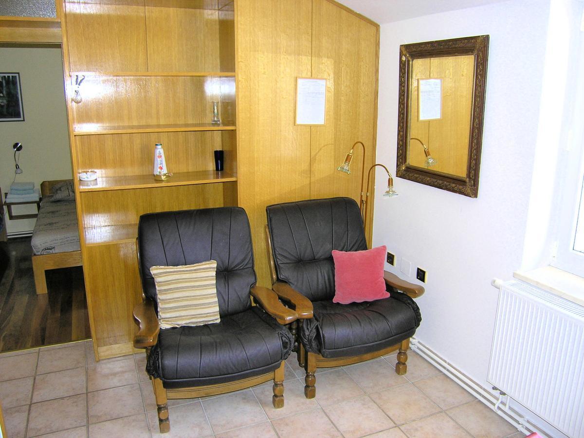 Apartments Oribella Krk Town Exterior foto